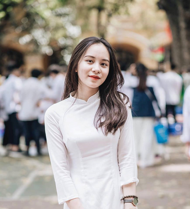 Ao Dai - Traditional costume of Vietnamese women