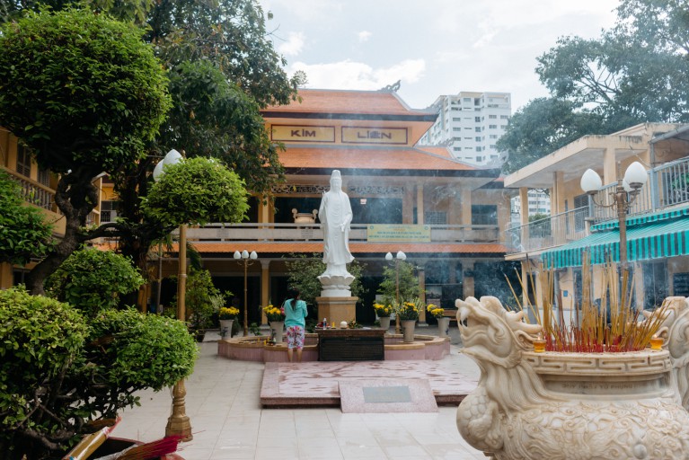 District 4 in Saigon a hidden gem that you may miss Kim Lien Pagoda