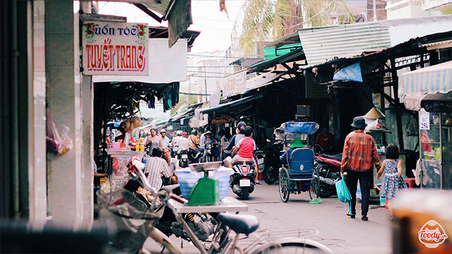 District 4 in Saigon a hidden gem that you may miss The 200 Alley Market