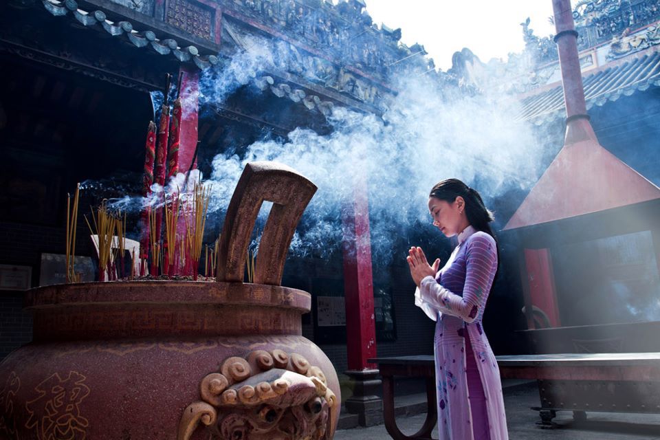 TET - Lunar New Year 2019 in Vietnam going to pagoda