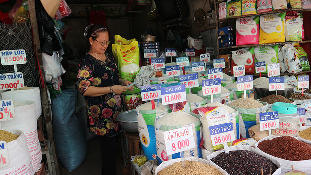 How to have a perfect day trip to Mekong Delta visiting local market