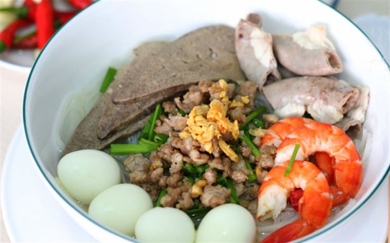 travel to ben tre province nam vang noodle