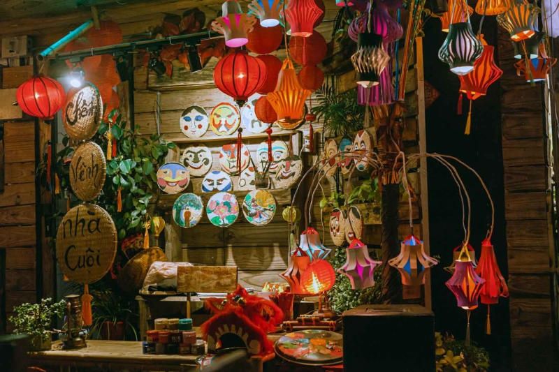 Experience Vietnam’s Coffee Culture During Mid-Autumn Festival in Saigon 2025