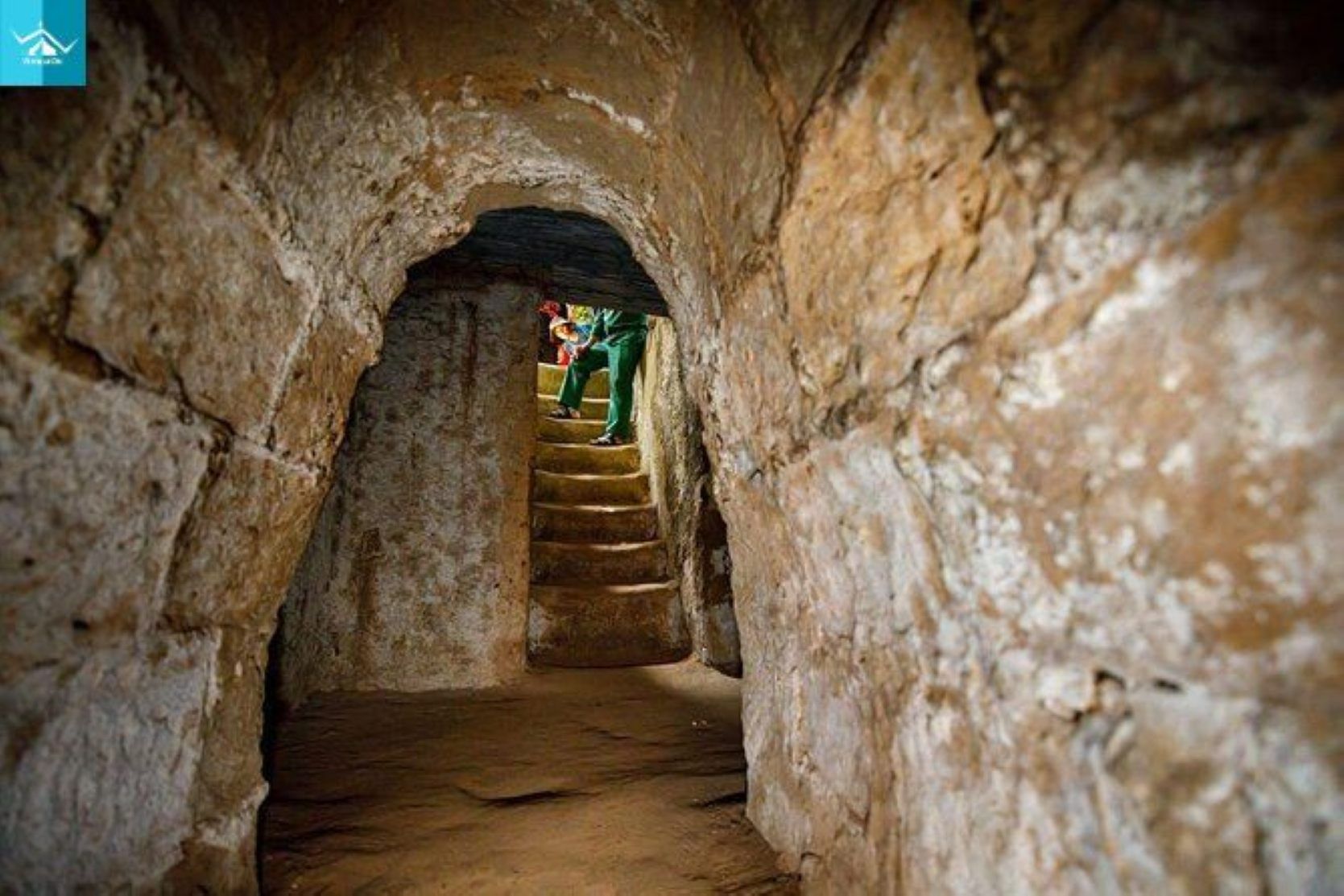 Exploring Cu Chi Ben Duoc tunnel - slow travel