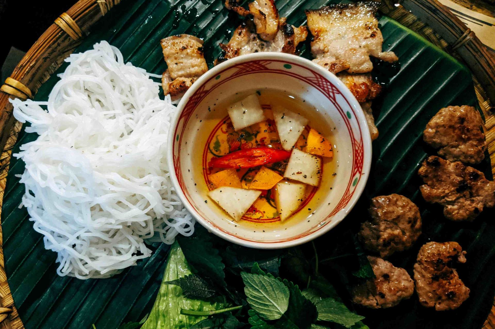 Hidden Markets in Saigon: Where Locals Eat and Shop