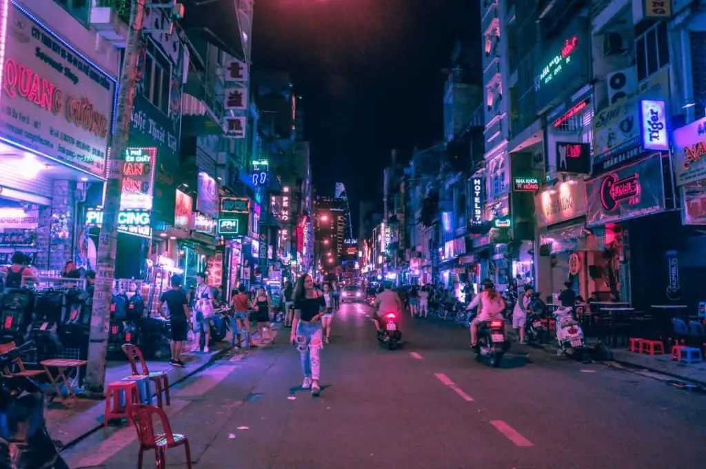Ho Chi Minh City Walking Tours: Nguyen Hue vs. Bui Vien Exploration