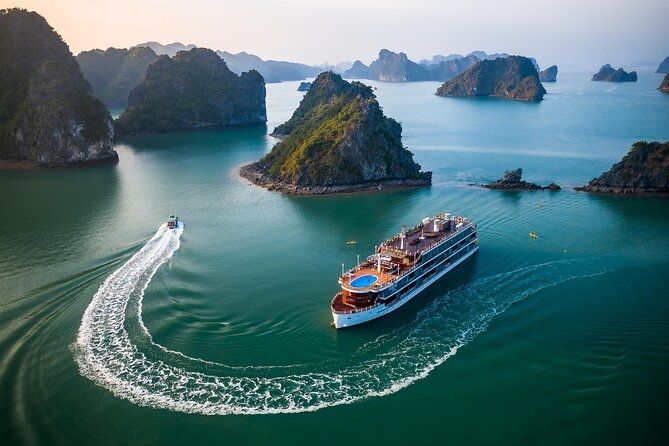 ha-long---ha-long-cruise---innoviet-travel