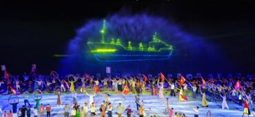 Spectacular Images from the Night of Ho Chi Minh City River Festival 2024