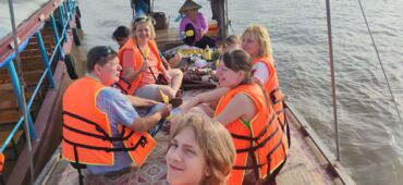 Slow Travel Guide: Experience the Authentic 1-Day Mekong Delta Floating Market Tour from Can Tho