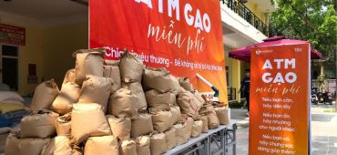 Rice ATM for the poor. Too good to be true but it's true in Vietnam